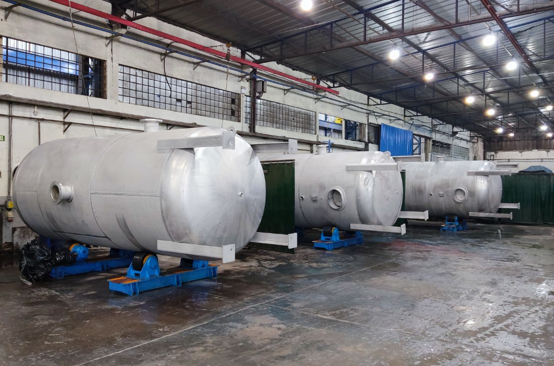 Como identificar sinais de desgaste ou risco em vasos de pressão